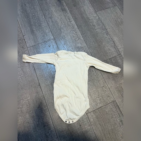 Milkbarn Organic Applique One Piece
Natural Chicken Size 12-18 months - Picture 4 of 5